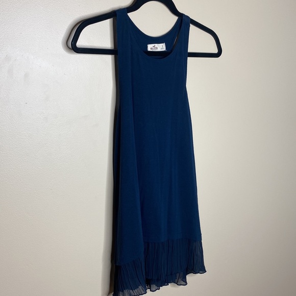 Hollister Navy Blue Flowy Texture Ruffle Detail Bottom Tank Top Small - Picture 3 of 5
